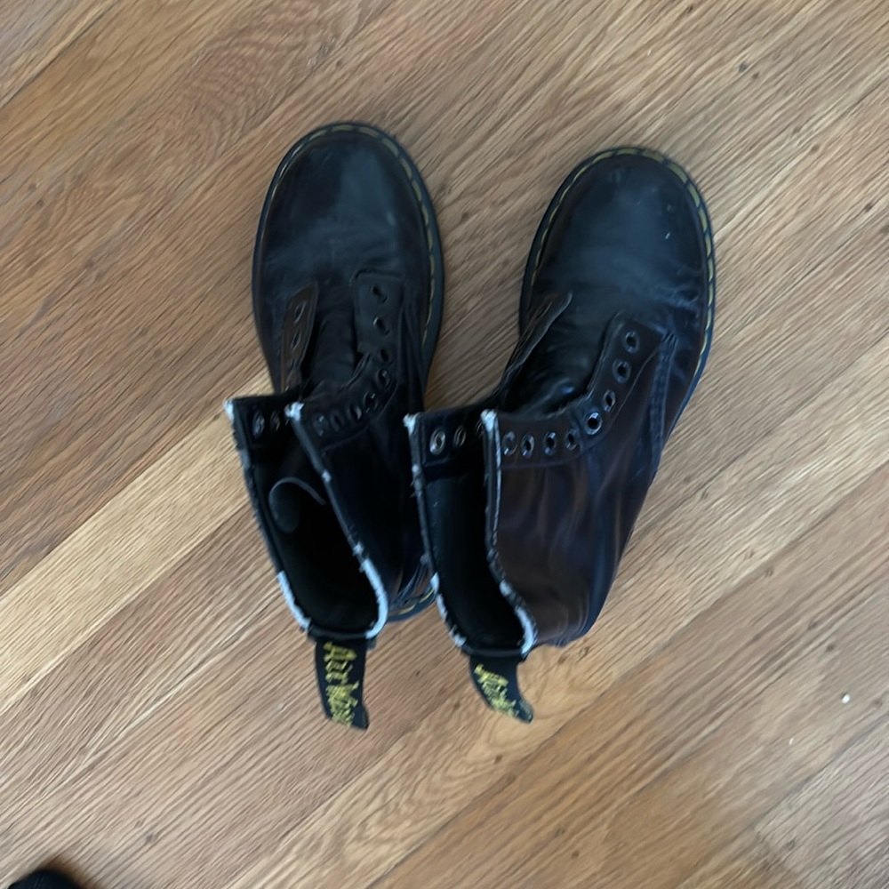 Doc martens air wair size unknown - around a women 5